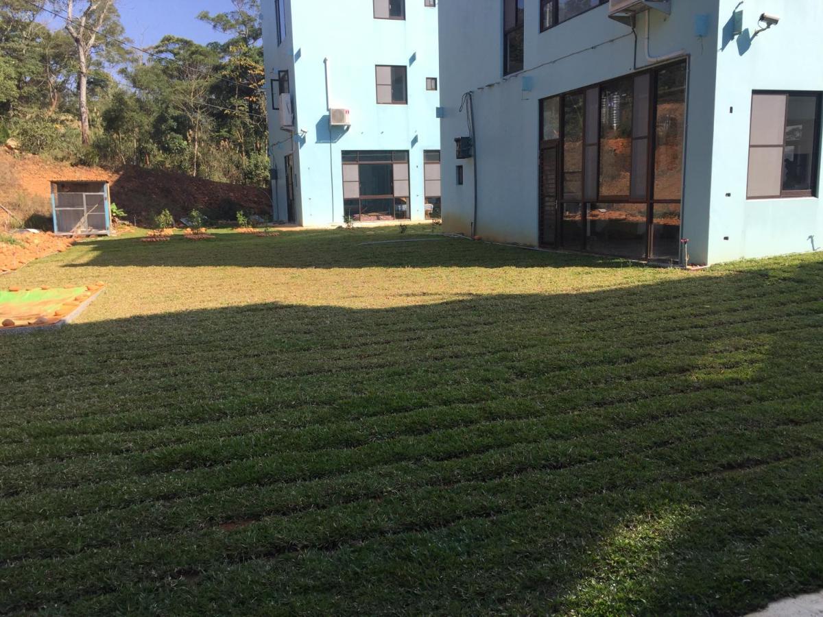 巨缿民宿巨象民宿 Sanyi Exterior photo